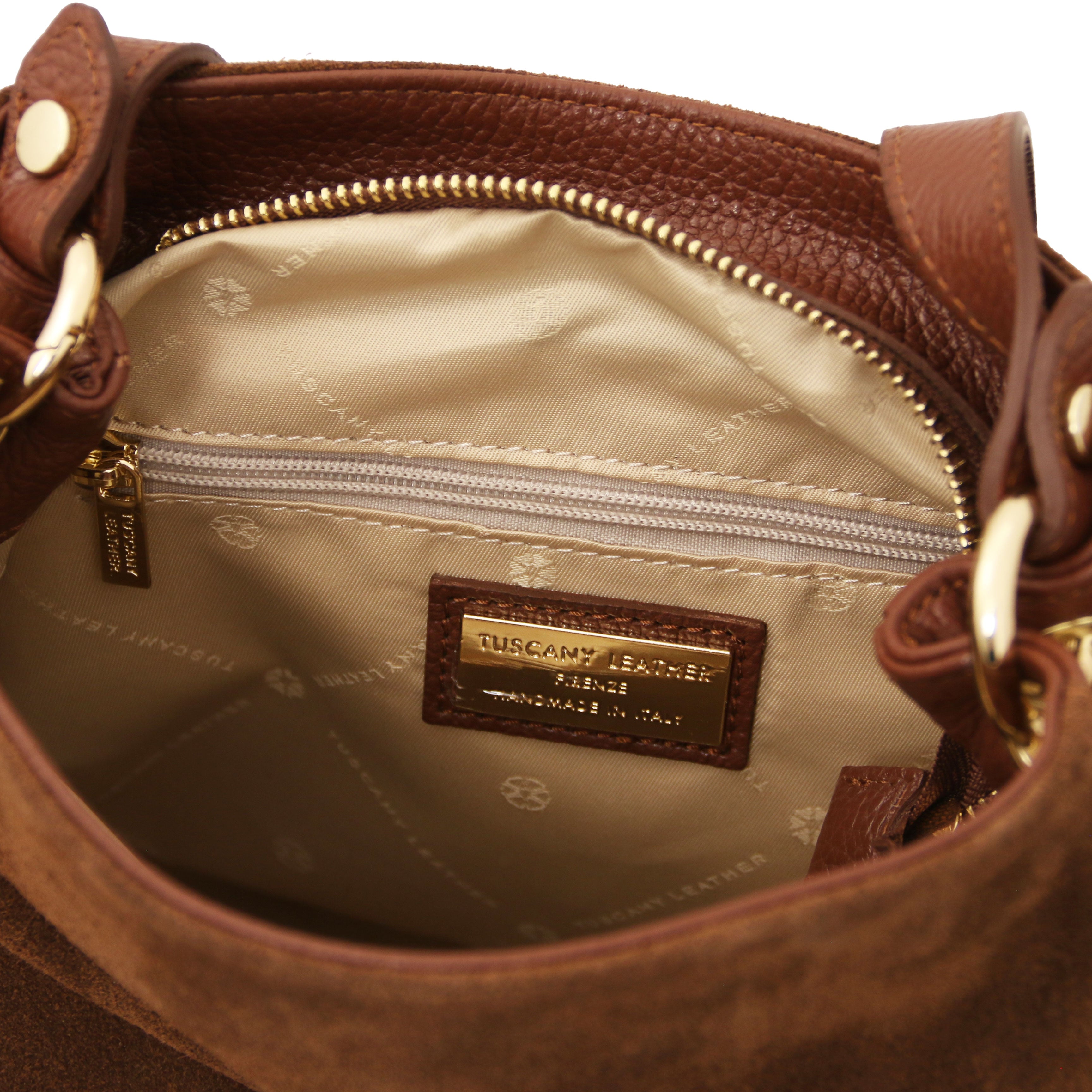 Nomade Axelväska i mocka och läder med fransar