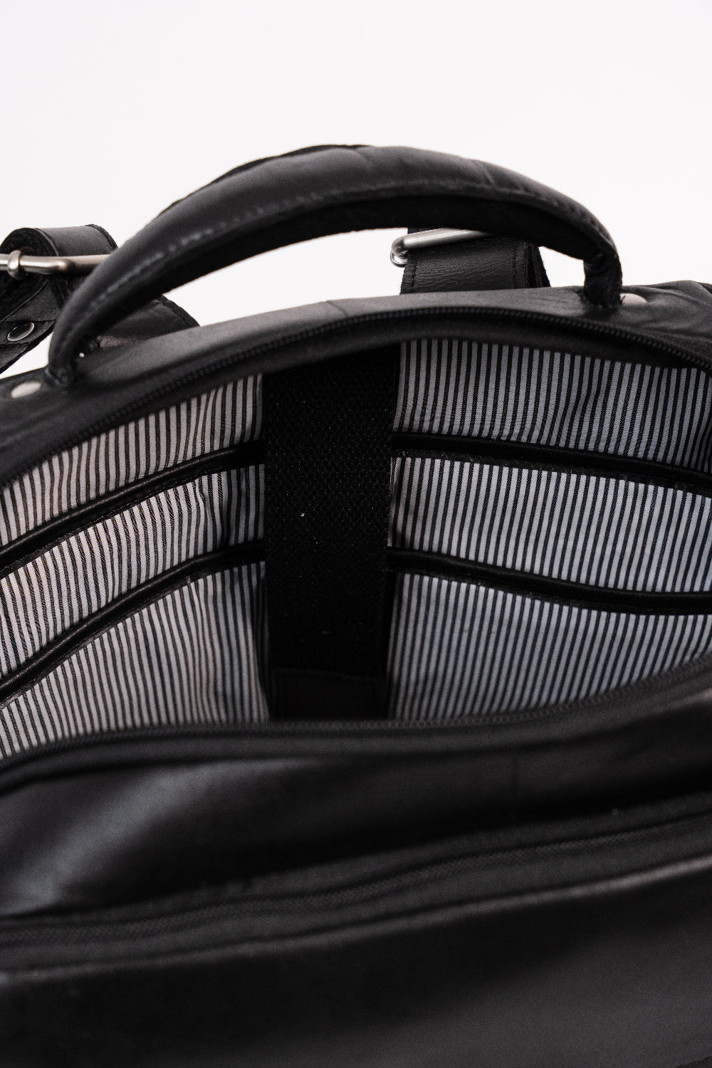 Dataryggsäck i Stilrent Skinn 15,6"