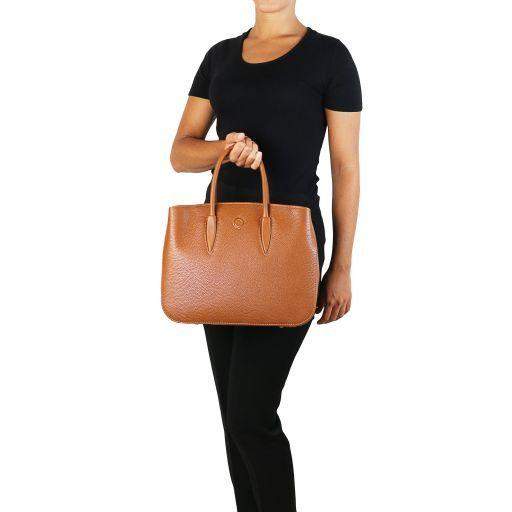 Camelia - Handväska Av Italienskt Läder - NewBag4you