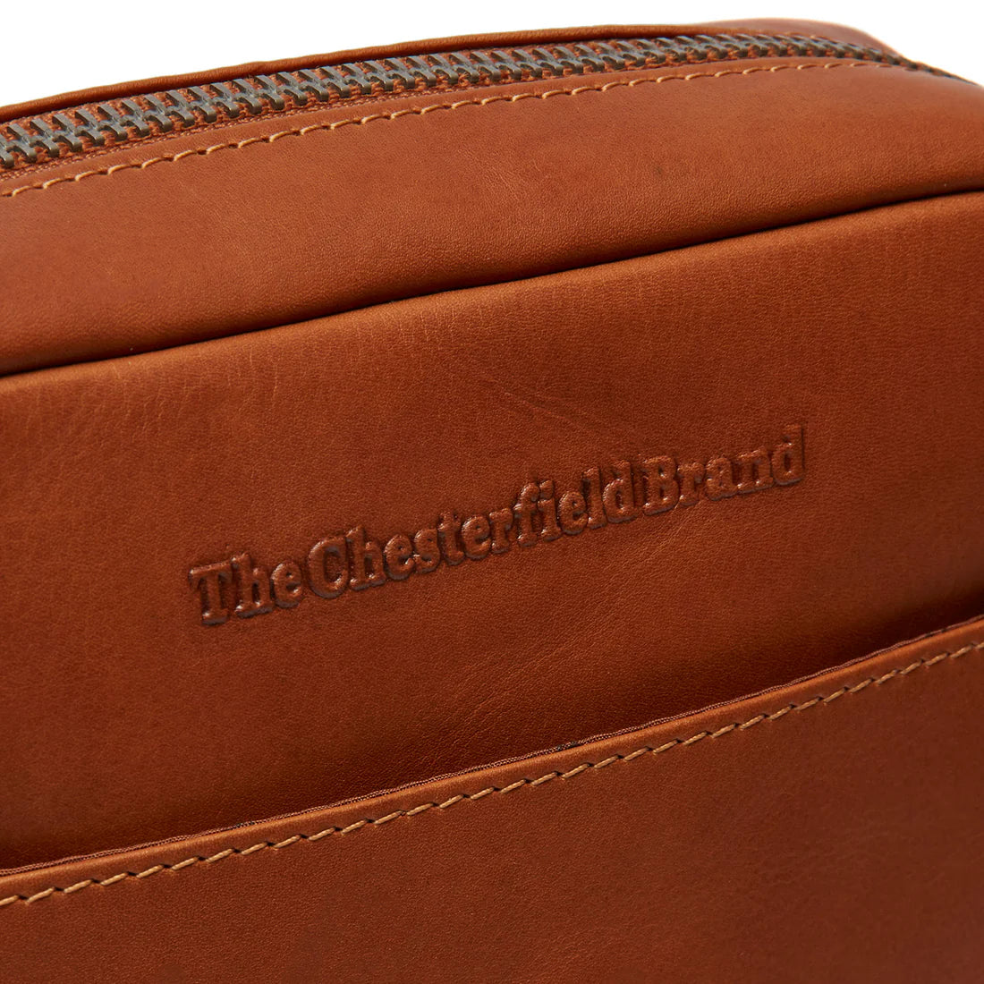 Modern axelväska i läder från The Chesterfield Brand
