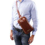 Crossbodyväska i läder